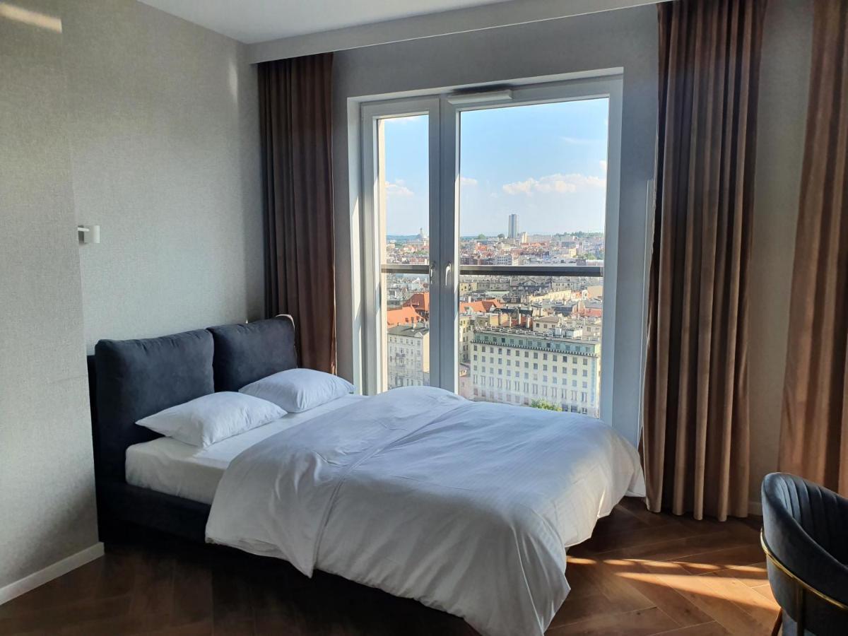 15 Pietro Sokolska 30 Towers Apartments - New - Lux - Parking - Sauna - Gym- And The Best View In Katowice Bagian luar foto